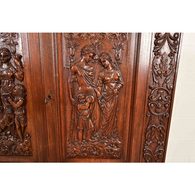 Antique French Renaissance Revival Carved Walnut Bookcase or Bar Cabinet, Circa 1890s For Sale - Image 10 of 15