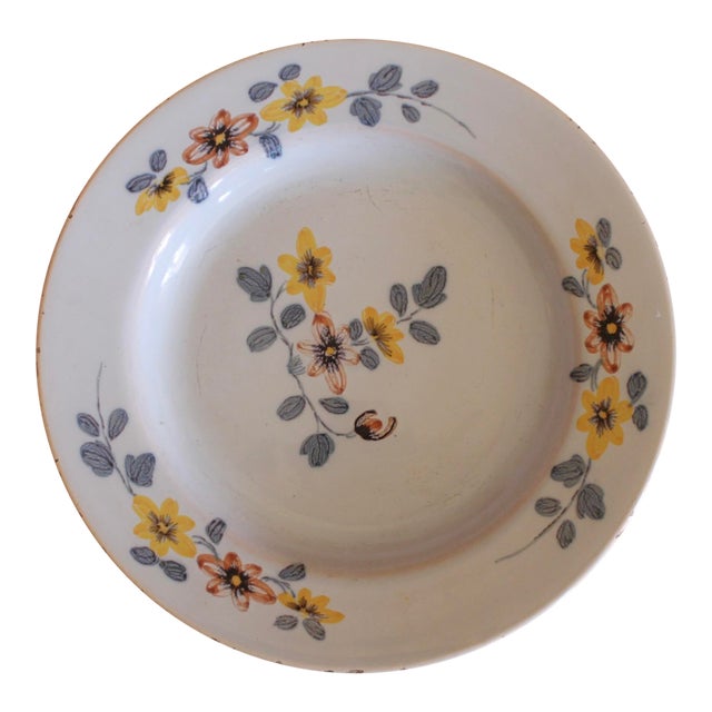 English Delftware Plate in Yellow and Lavender For Sale