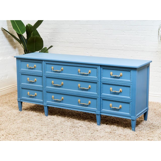 Hollywood Regency Mid 20th Century Henredon Château Sky Blue Hollywood Regency Dresser For Sale - Image 3 of 12