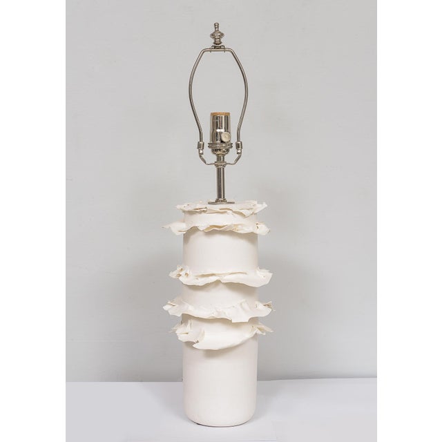 Contemporary Pair of French Bespoke Ceramic Ruffle Lamps For Sale - Image 3 of 7