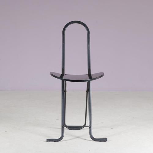 A lovely folding chair designed by Gastone Rinaldi, manufactured by Thema in Italy around 1970. The chair is made of high...