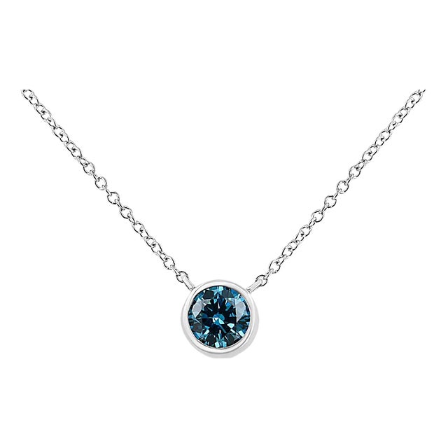 14K White Gold 1/2 Cttw Blue Lab Grown Diamond Modern Bezel-Set Solitaire 16"-18" Pendant Necklace (Blue Color, VS2-SI1 Clarity) For Sale