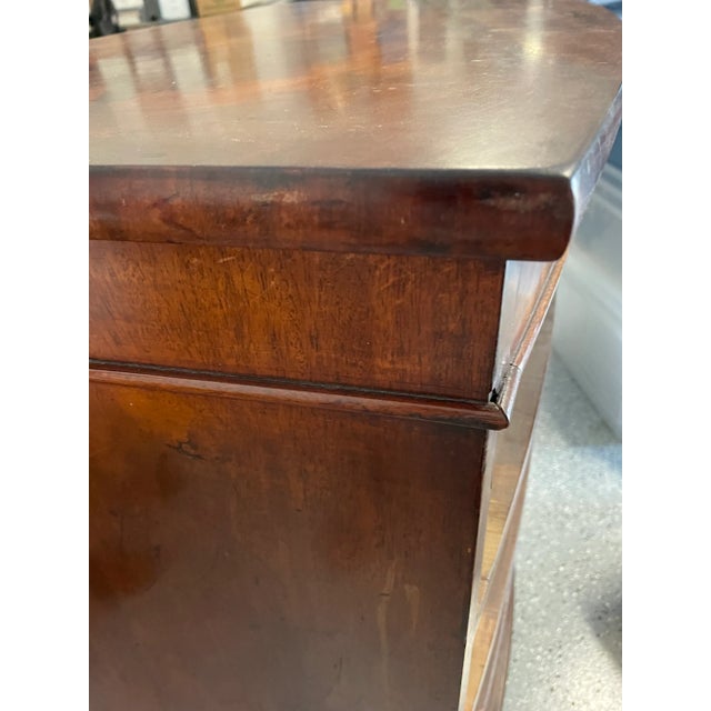 Wood Early 19th Century Mahogany Bowfront Dresser/Chest For Sale - Image 7 of 12