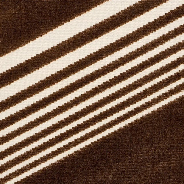 Contemporary Schumacher x Victor Glemaud Jessie Cut Velvet Fabric In Sable For Sale - Image 3 of 4