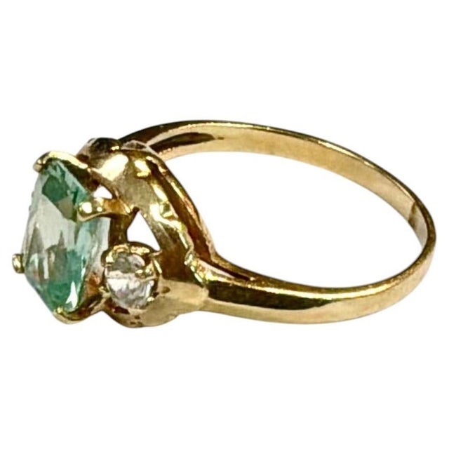 Modern 18k Gold Tourmaline and White Topaz Cocktail Ring For Sale - Image 3 of 8