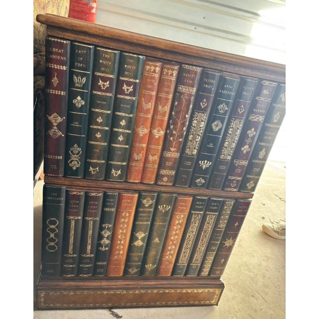 File cabinet in the back of a doctor’s office for years, downsizing now and don’t need it! In great condition.