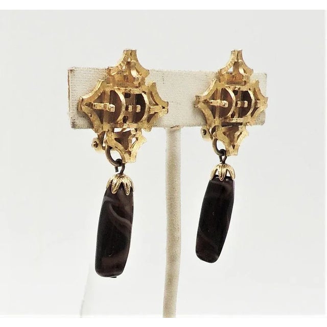 Metal Vintage 1960s Signed Napier Faux-Agate Drop Clip Earrings - 2 Pieces For Sale - Image 7 of 9