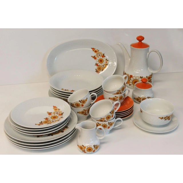 Mitterteich Porcelain Table and Tea Service, Germany, 1970s, Set of 28 For Sale - Image 4 of 9