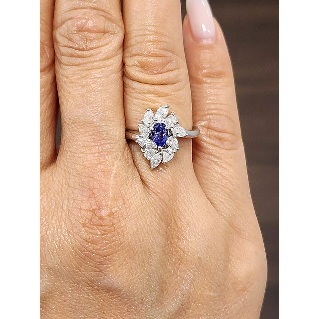 Modern 1.85 Ct Tanzanite & Diamond Ring Size 6.75 For Sale - Image 3 of 10