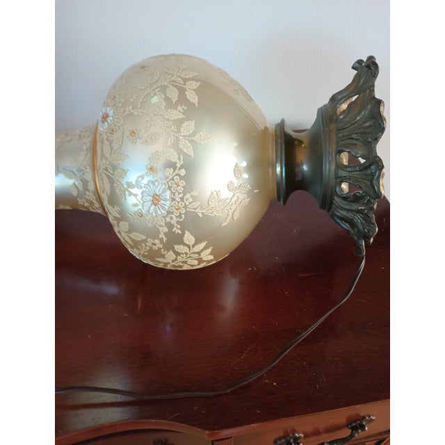 Vintage Hollywood Regency/Neo-Classical Iridescent Glass and Brass Table Lamp For Sale - Image 12 of 18