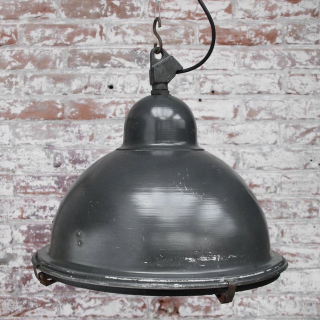 Vintage Industrial Grey Aluminium & Cast Iron Clear Glass Pendant Lamp, 1950s For Sale - Image 4 of 5