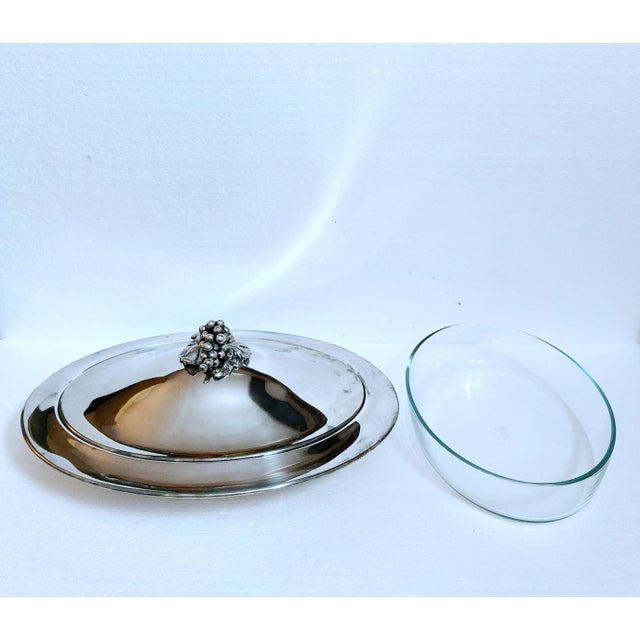 Large Vintage Italian Cassetti Silver Plated Serving Dish with Lid and Pyrex Insert, 1970s For Sale - Image 10 of 13