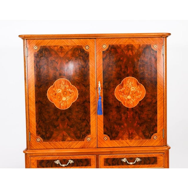 1930s Antique Art Deco Walnut Marquetry Cocktail Cabinet by Epstein, 1930s For Sale - Image 5 of 18