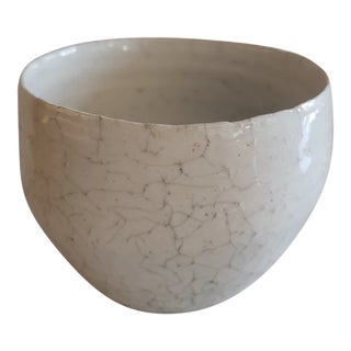 Handmade Japanese Crackle Glaze Ceramic Chawan Matcha Bowl by Yoshio Kangawa - One of a Kind For Sale
