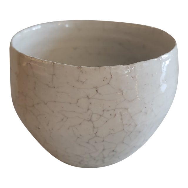 Handmade Japanese Crackle Glaze Ceramic Chawan Matcha Bowl by Yoshio Kangawa - One of a Kind For Sale