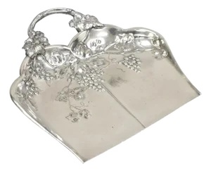 Antique Victorian Forbes Silver Co Grapevine Silver Plated Crumb Catcher Crumber