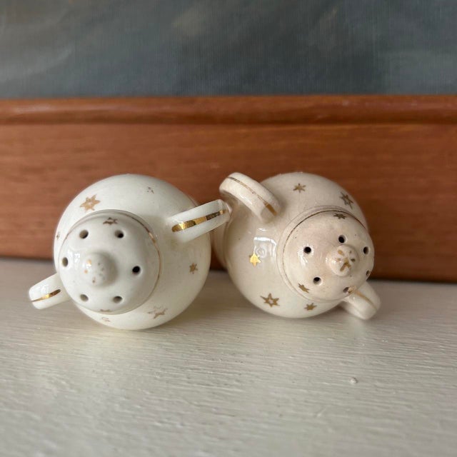 Early 20th Century Vintage Japanese Golden Star Salt and Pepper Shakers For Sale - Image 5 of 5