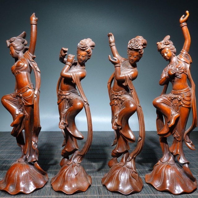 Dimensions: Height 18.5 cm (7.3") x Length 5.5 cm (2.2") x Width 5 cm (2") Total Weight: 231 g (8.1 oz) for the set...