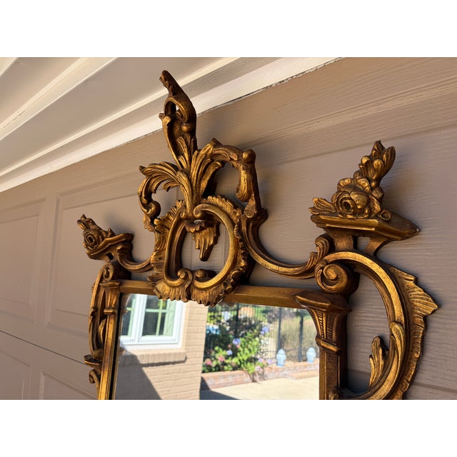 Early 20th Century French Louis XV Carved Giltwood Wall Mirror For Sale - Image 12 of 18