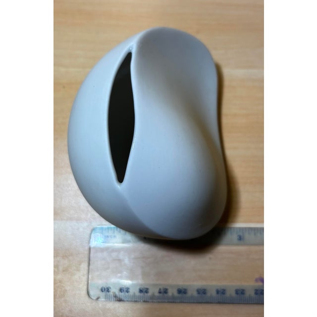 1970s 1970s Rosenthal Studio-Line Freeform Porcelain Vase by Uta Feyl, Germany For Sale - Image 5 of 7