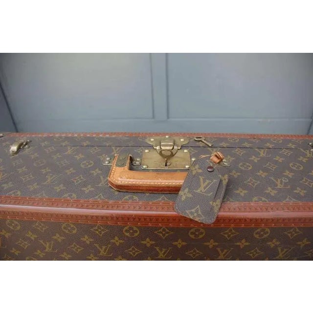 Louis Vuitton Authentic Louis Vuitton Luggage Pieces - A Pair For Sale - Image 4 of 11