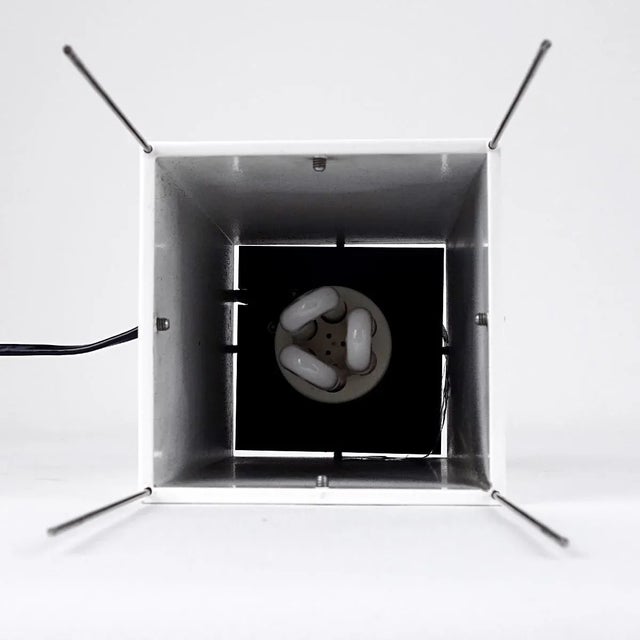 Vintage Acrylic Glass Table Lamp For Sale - Image 4 of 13