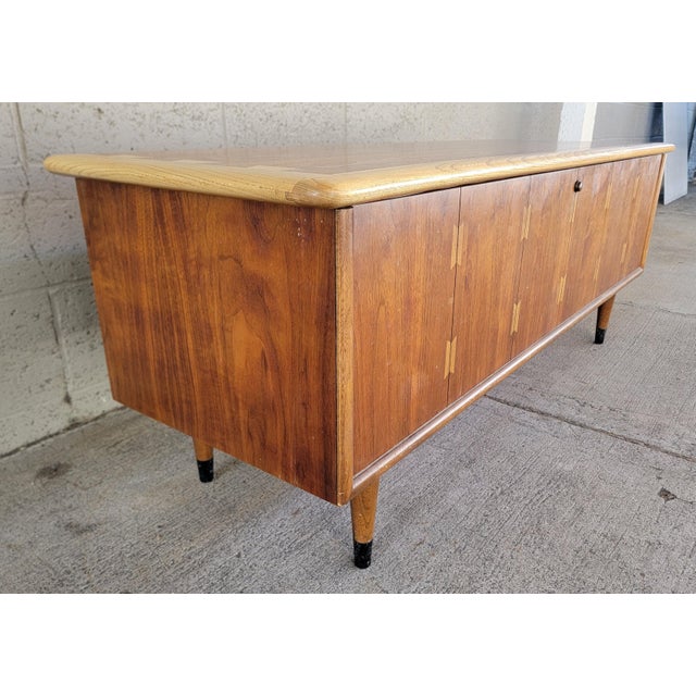 Lane Acclaim Cedar Trunk / Blanket / Hope Chest For Sale - Image 9 of 18