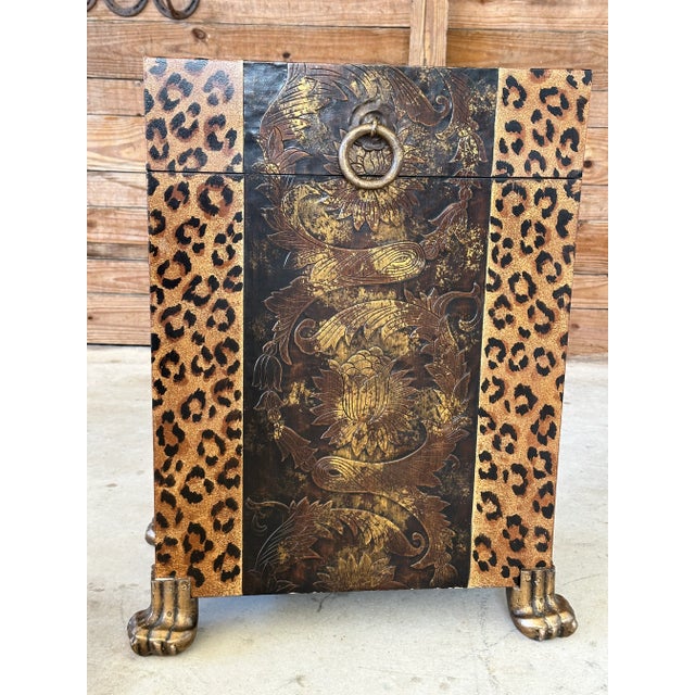 Traditional 1990s Regency Safari Cheetah Gilt Embossed Metal Claw Feet Trunk For Sale - Image 3 of 12