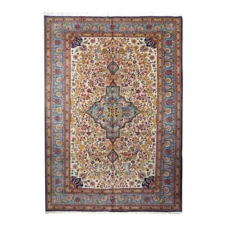 Fine Persian Qum Wool Rug 8'1'' X 11'4'' For Sale