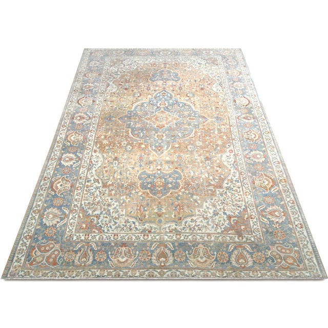 1940s Persian Baktiari Rug For Sale In Los Angeles - Image 6 of 6