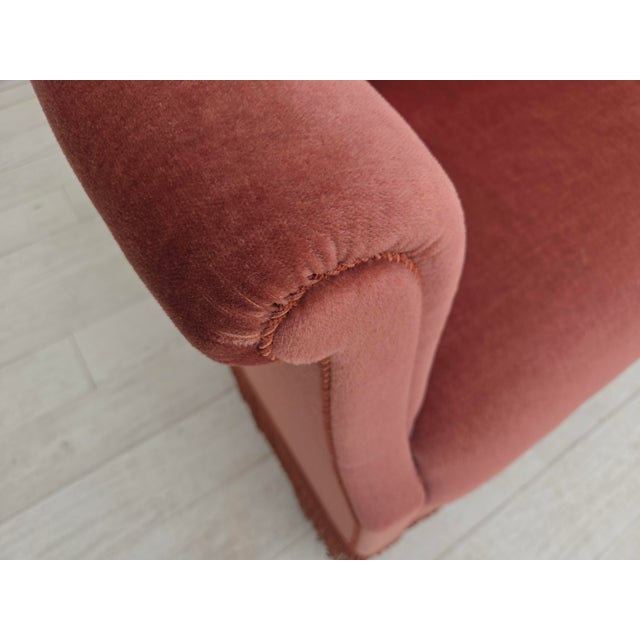 Danish 2-Seater Sofa in Pink Velour, 1960s For Sale - Image 4 of 18