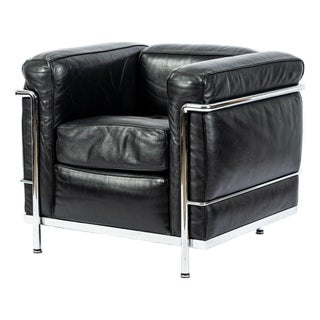 Authentic Cassina Lc2 Black Leather Petit Lounge Chair by Le Corbusier, 4x Avail For Sale