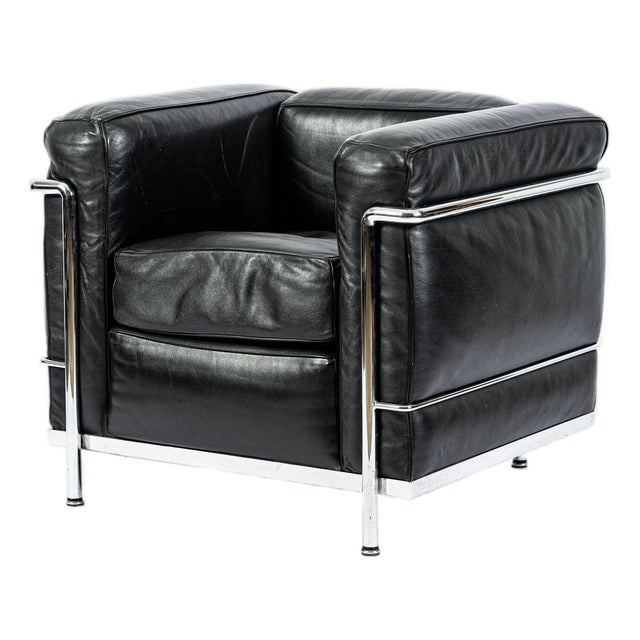 Authentic Cassina Lc2 Black Leather Petit Lounge Chair by Le Corbusier, 4x Avail For Sale