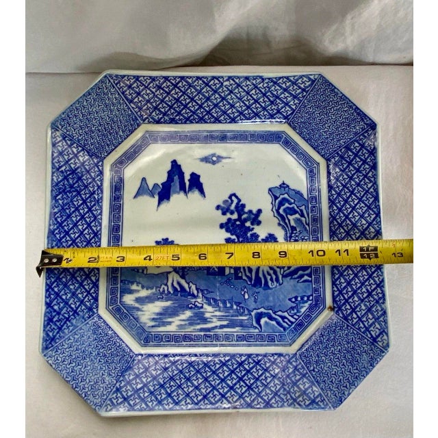 Early 20th Century Late Qing Chinese Blue & White Octagonal Landscape Serving Plate For Sale - Image 16 of 16