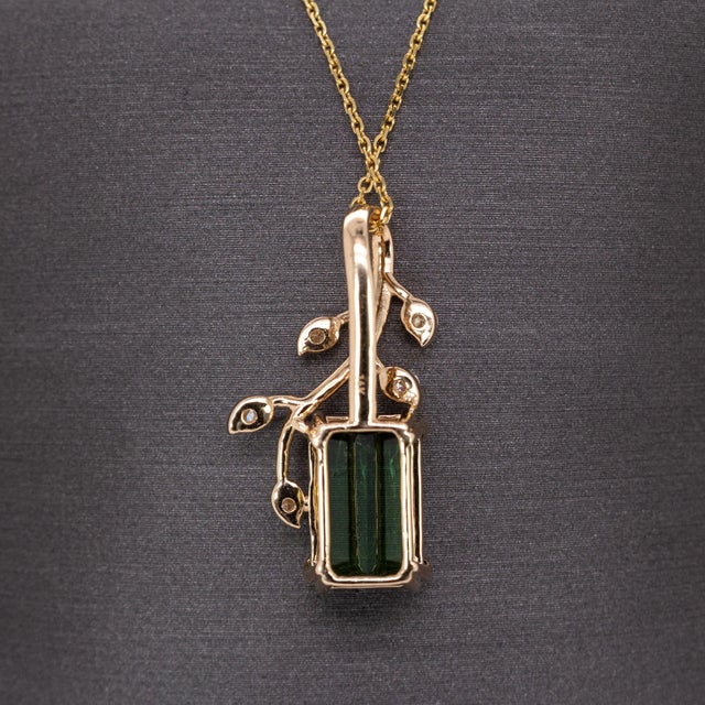 3.4cts Chrome Tourmaline Pendant With Natural Diamond Accents: 14k Solid Gold For Sale In Columbus - Image 6 of 7