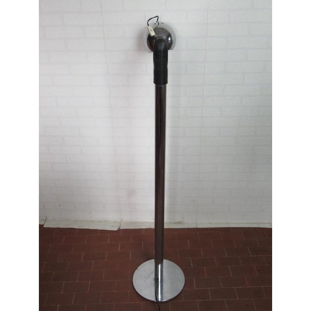 1970s Space Age Adjustable Floor Lamp in Chrome and Steel, 1970s For Sale - Image 5 of 9