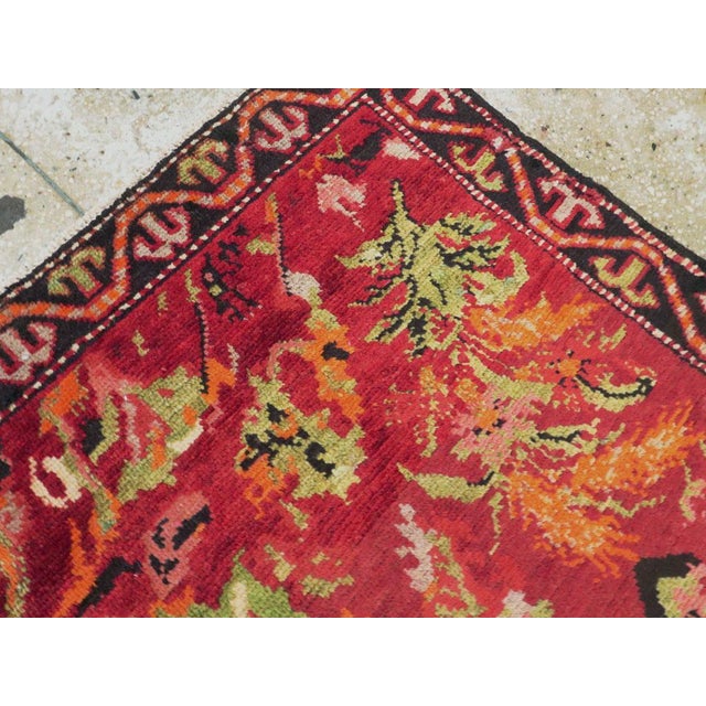 Textile Galerie Shabab Collection Mid-20th Century Handmade Caucasian Karabagh Pictorial Lion Accent Rug For Sale - Image 7 of 9