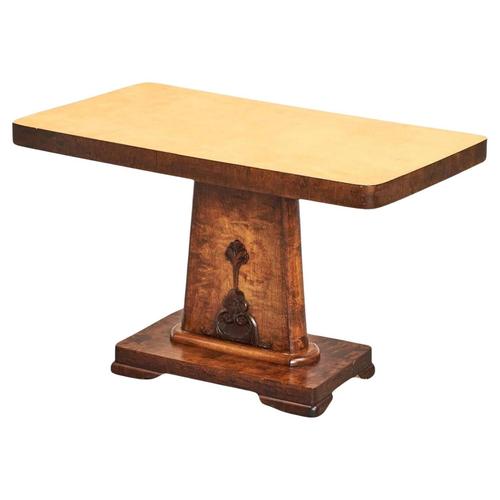 1920s Art Deco Swedish Tiger Stripe Pedestal Table in Golden Birch, 1920s For Sale - Image 5 of 5