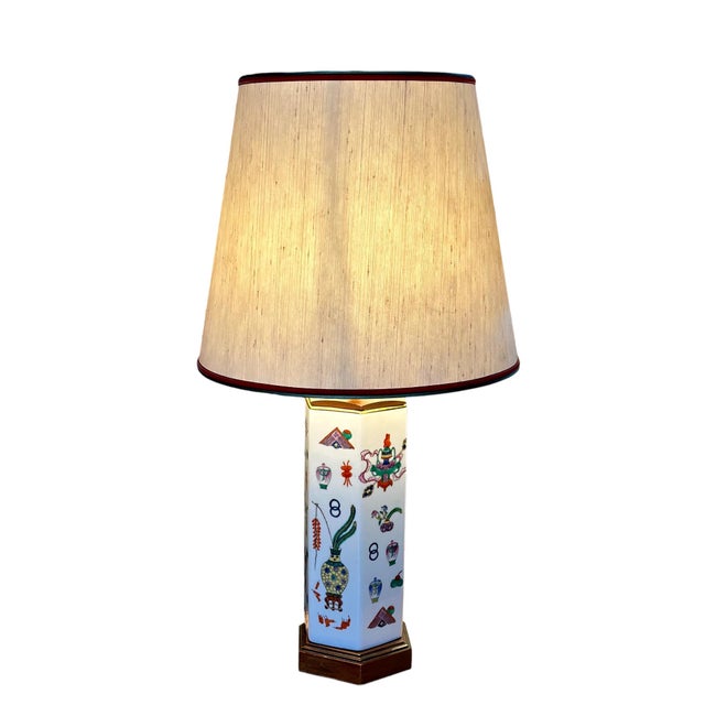 Chinese Vintage Chinese Porcelain Hexagonal Lamp With Famille Rose Motifs and Wood Accents For Sale - Image 3 of 11