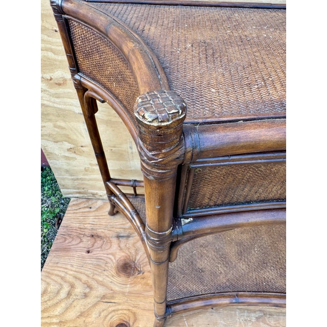 Wood Late 20th Century Serpentine Front Chinese Chippendale Style Hooker Furniture Seven Seas Console Hall Foyer Table For Sale - Image 7 of 12