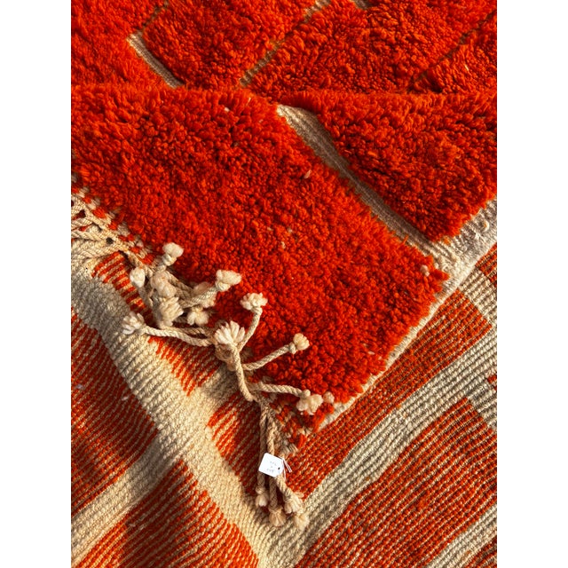Orange Luxury Moroccan Beni Ouarain Rug – Handmade Atlas Wool Berber Carpet – Bold Contemporary Orange Rug For Sale - Image 8 of 9