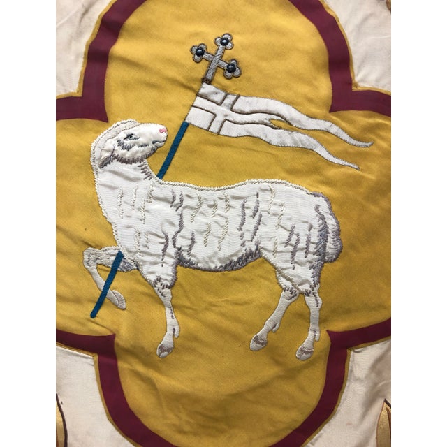 1900 - 1909 Antique French Hand-Decorated Silk Wall Flag For Sale - Image 5 of 12