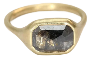 14k Yellow Gold Salt & Pepper Diamond Bezel-Set Matte Texture Ring - Size 6.75