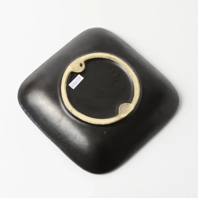 German Fat Lava Plate from VEB Strehla, 1960s For Sale - Image 6 of 8