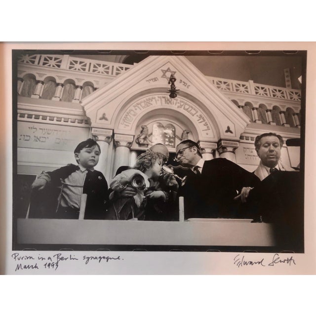 Realism Edward Serotta, Photo Purim Pestalozzi Str Synagogue Berlin Vintage Silver Gelatin Photograph, c.1990s For Sale - Image 3 of 7