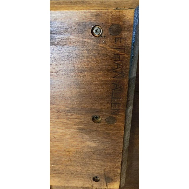 1970s Vintage Ethan Allen Heirloom Collection Drop Leaf Pedestal Dining Table, 44" Round Extends to 78" For Sale - Image 5 of 17