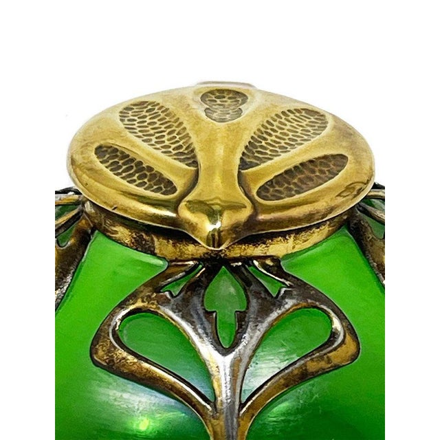 Art Nouveau Green Iridescent Art Glass Inkwell, 1900s For Sale - Image 6 of 8