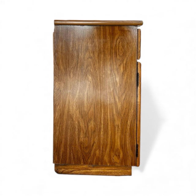 Brown Mid-Century Broyhill Walnut Bar Cabinet / Server Credenza Buffet For Sale - Image 8 of 10