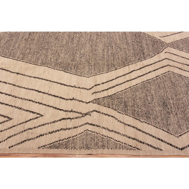 Early 21st Century Large Modern Rug For Sale - Image 5 of 8