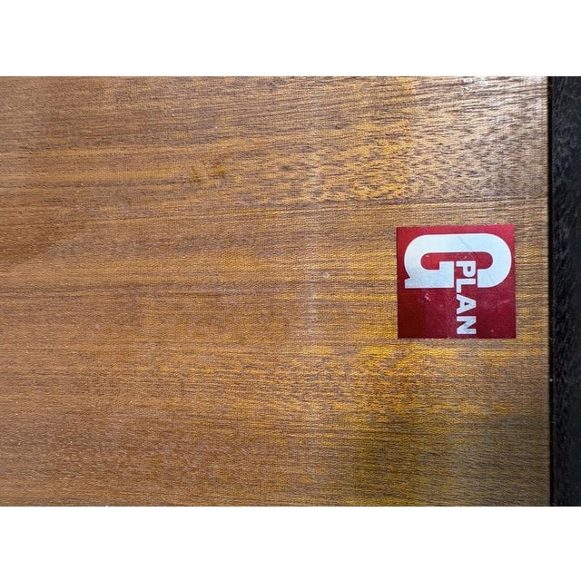 Mid-Century Teak Oval Fresco Dining Table by Victor Wilkins for G Plan, 1960s For Sale - Image 9 of 11